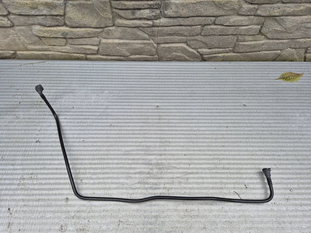 фото №1, Jeep grand cherokee wk iii 04- трубка шланг сливной топлива 16jwh3010052