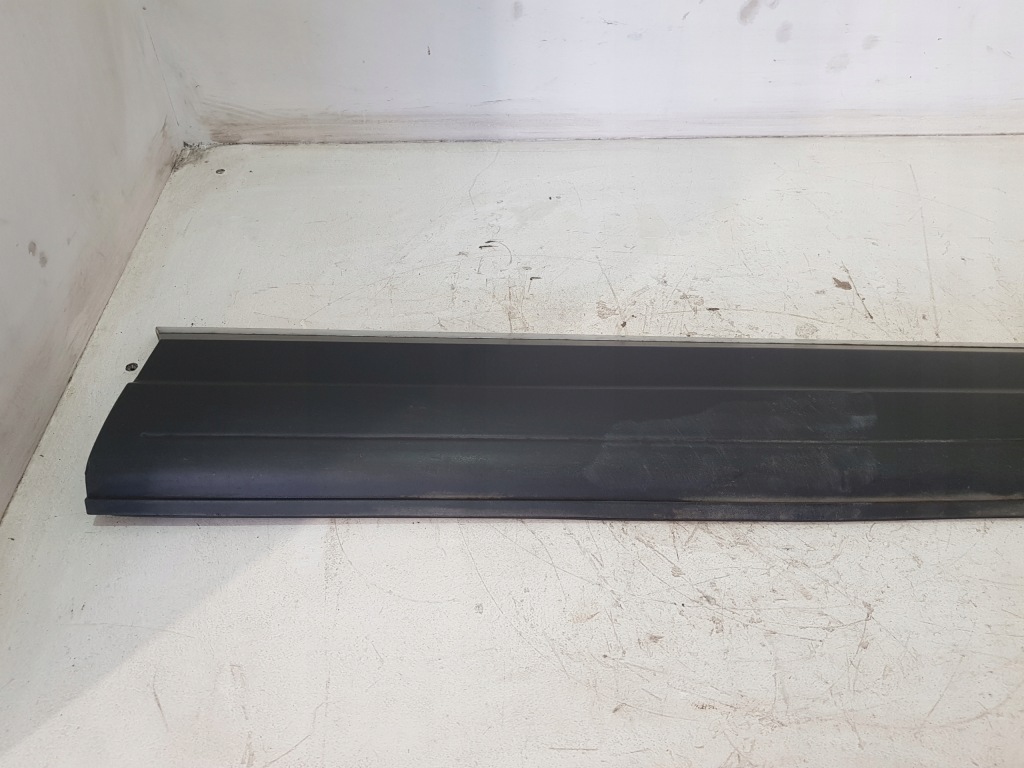 фото №6, Молдинг накладка дверь правый перед 5n0854940d vw tiguan 5n 12r eur