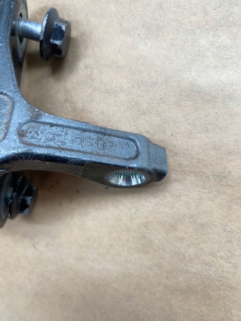 фото №7, W203 sedan петлі двері лівий перед