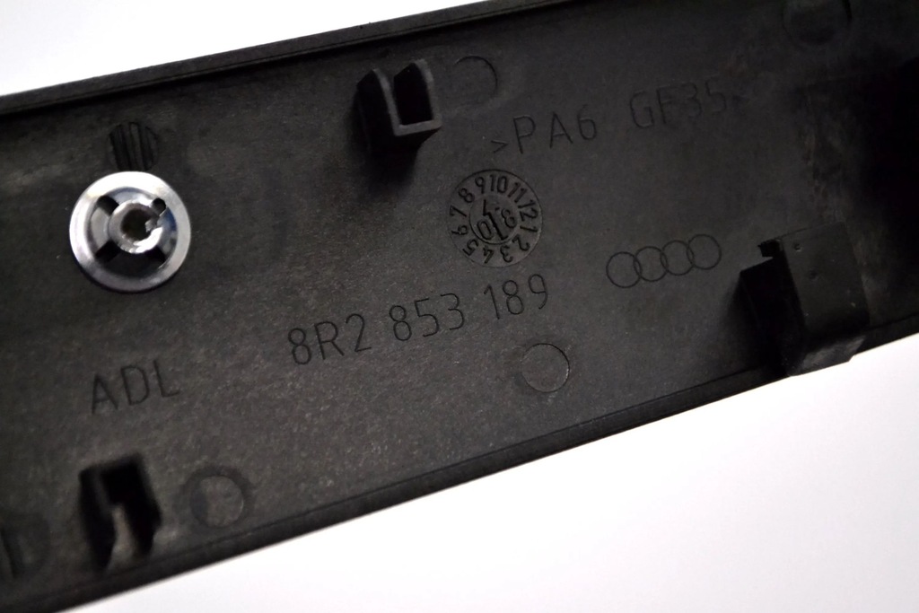 фото №5, Audi q5 sq5 2009 рамка бардачка панели приборной панели