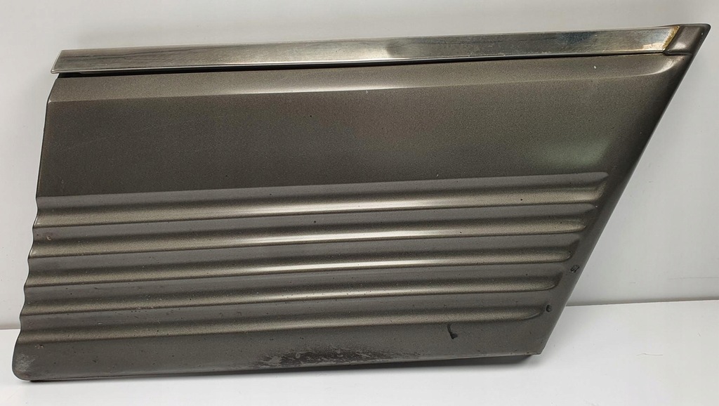 фото №1, Молдинг накладка крыла правый перед mercedes w126