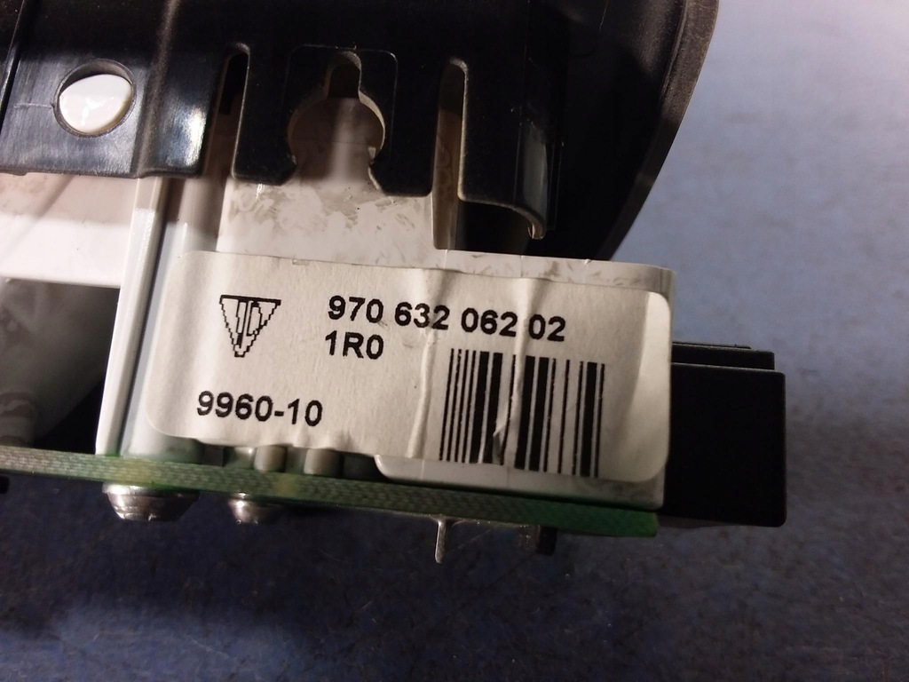 фото №7, Porsche panamera i 970 лампа потолочный задняя правая