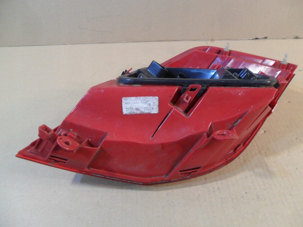 фото №15, Лампа правая renault clio iii 8200776050