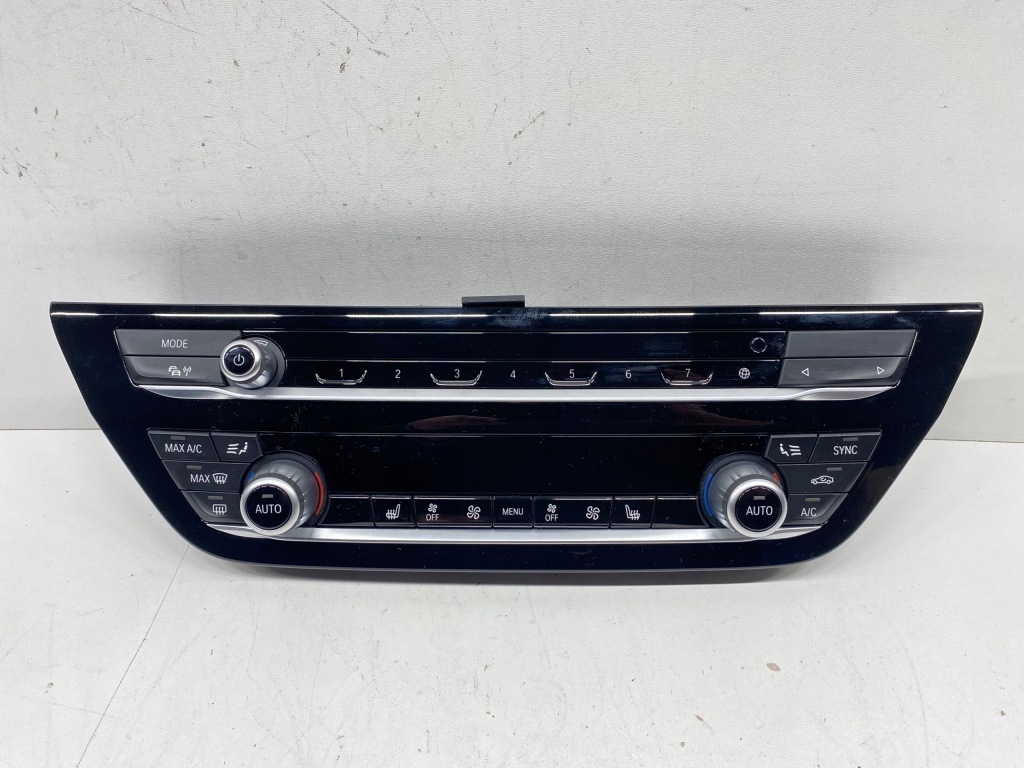 Купити Панель кондиціонера радіо клімат-контроль bmw 5 g30 g31