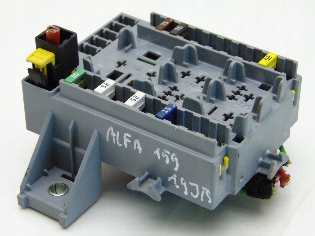 фото №1, Коробка предохранителей alfa romeo 159 1.9 jts 16v