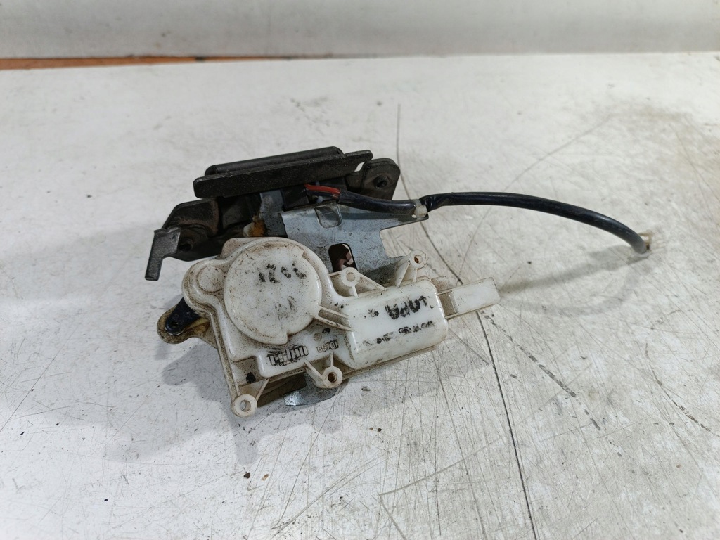 фото №5, Замок крышки задняя mazda 6