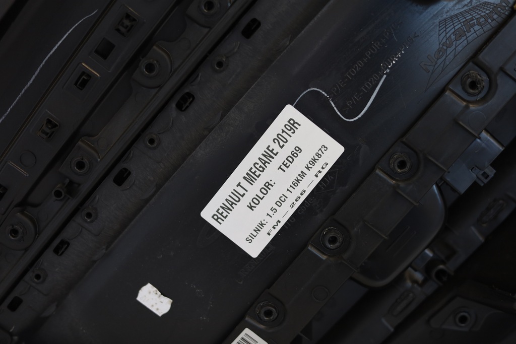 фото №13, Сиденья заднее сиденье обшивки середина салон renault megane iv 19r hb