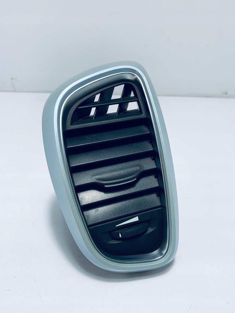 фото №1, 687612210 решітка обдув панелі консолі renault espace v