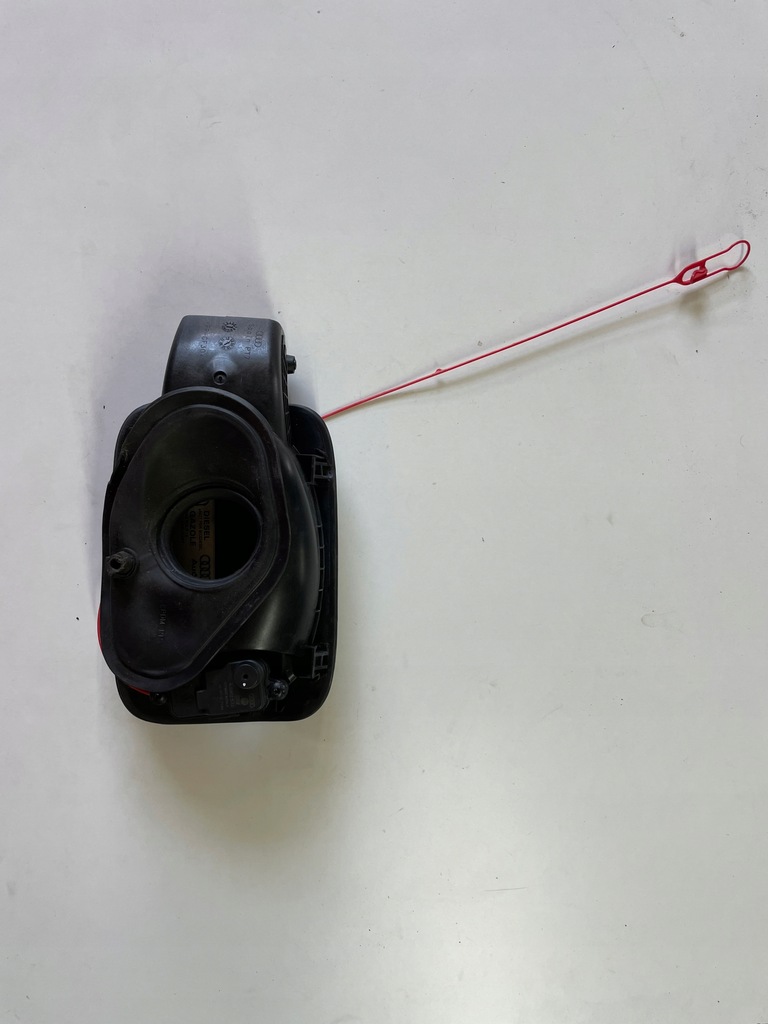 фото №5, Крышка защита заливной топлива привод lz9y audi q3 i 8u 4l0862153d