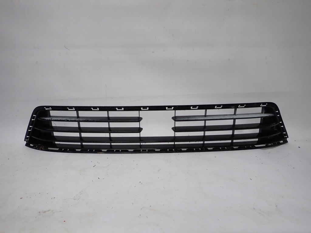 фото №1, Golf vii r 12- решітка середня бампера перед