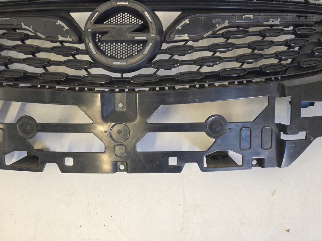 фото №6, Решітка радіатора решітка радіатора бампера opel astra v 5 k lift 19- 39130501