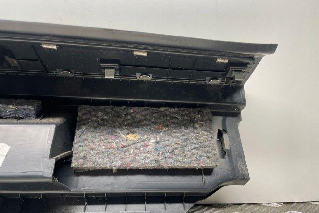 фото №9, Защита замка крышки skoda superb ii 3t4 3v9863459 1.97l дизель 2015