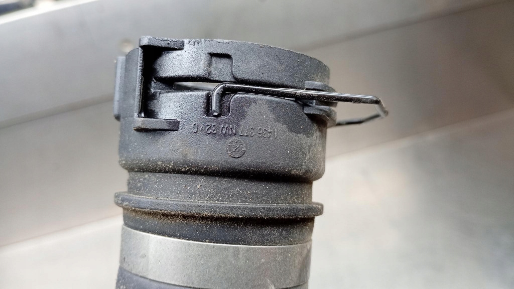 Труба шланг води bmw e46 318i 1.9b sedan 98r 1436377 Оригінал