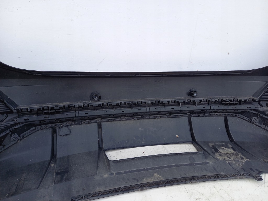 Бампер задня audi q3 83a 4x pdc 83f807511 Оригінал