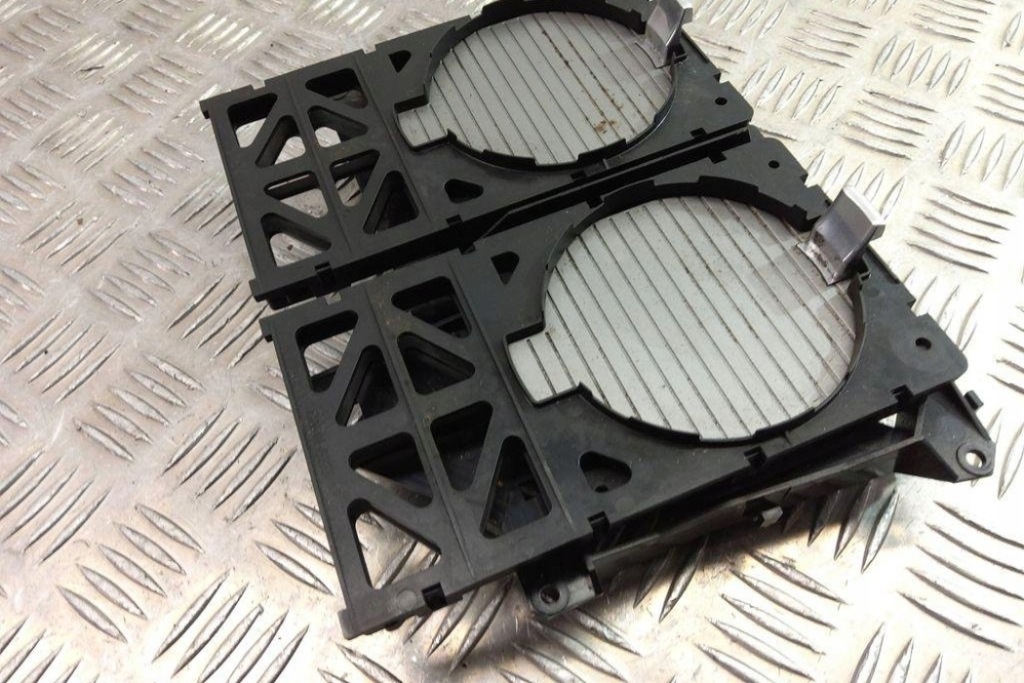 Кронштейн na кружки bmw 7 e65, e66, e67 7152117 2.99l дизель 170kw 2006 с Разборки