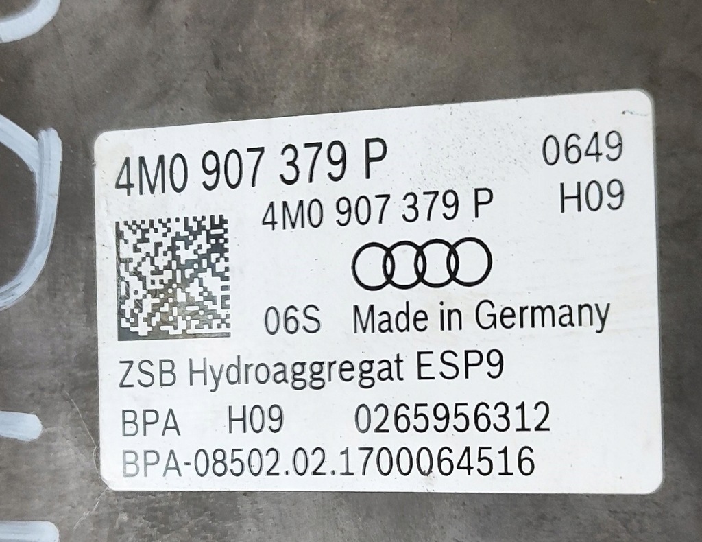 фото №8, Audi q7 4m 2017 насос abs