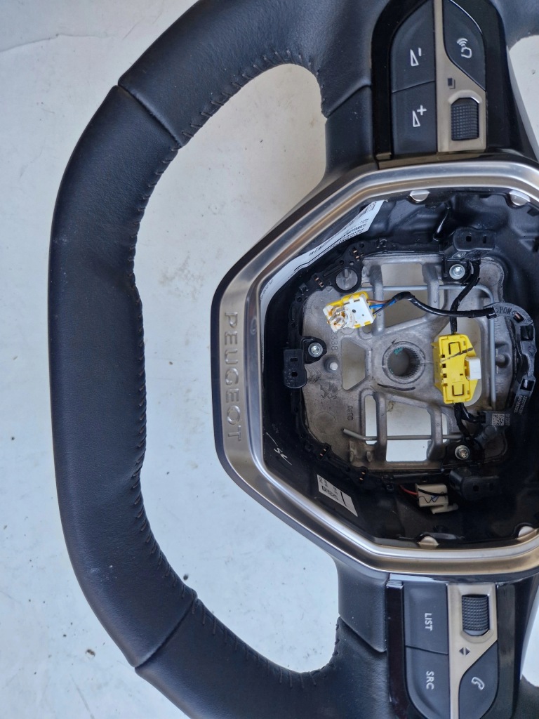 фото №6, Воздуховод кожа мультифункция peugeot 208 ii 2008 ii