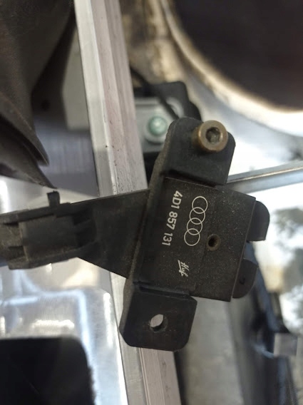 фото №9, Приборная панель приборная консоль приборная панель каркас audi a8 d2