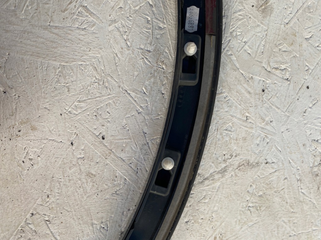 фото №11, Молдинг крыло audi q7 4m0 4m0853025e левая задняя