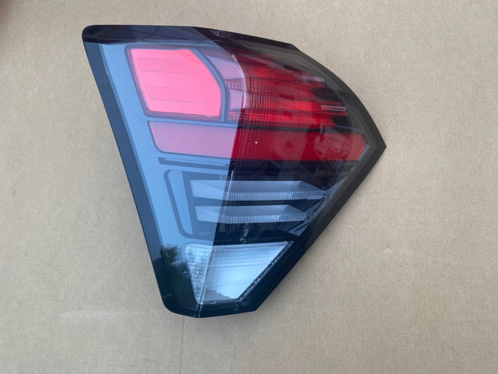 фото №1, Hyundai kona ii 2 23- лампа левая задняя 92405-be1