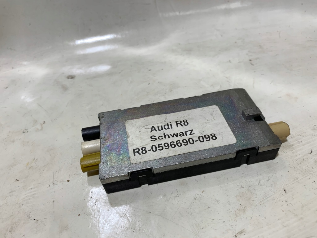 фото №4, Антенна усилитель антенный audi r8 420 420035530