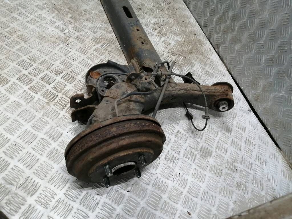 Suzuki swift mk8 oś задний  задняя подвеска балка Доставка