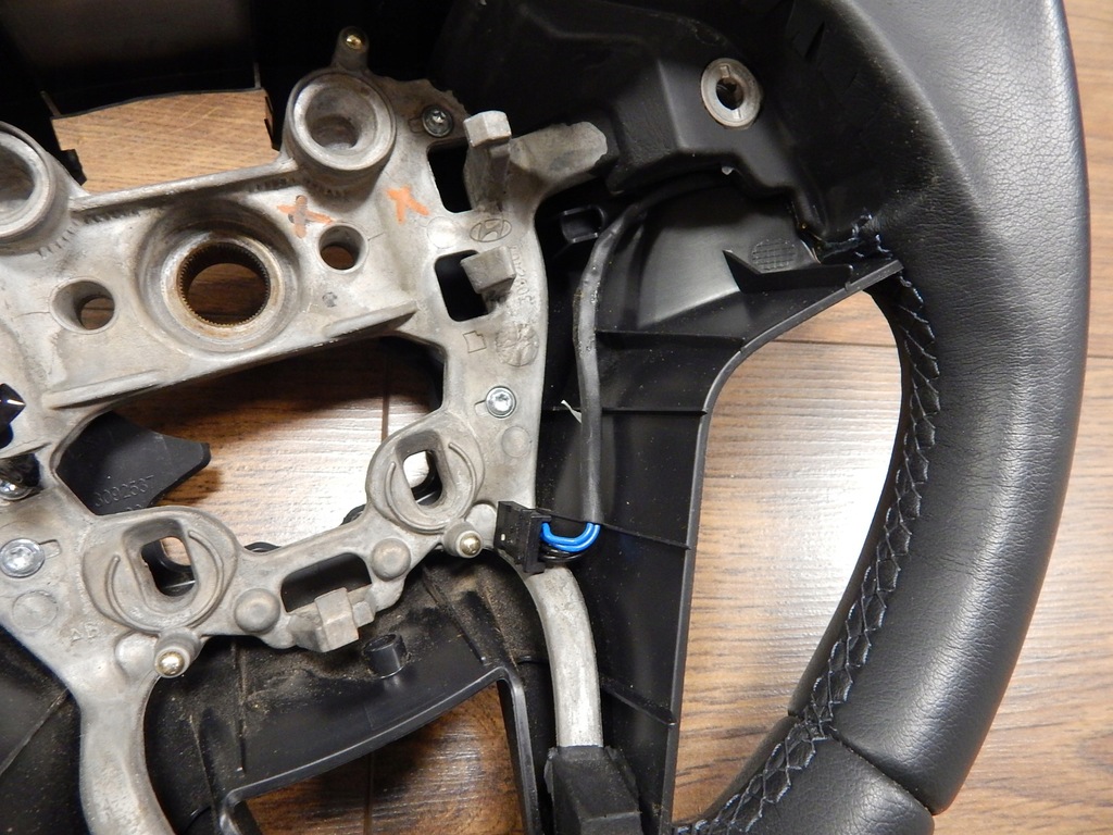 фото №9, Hyundai tucson iii - воздуховод кожа подогрев с подогревом oryg