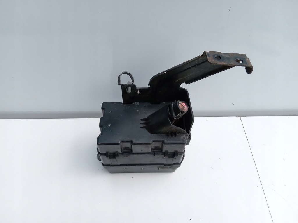 фото №6, Kia optima 10- коробка предохранителей реле