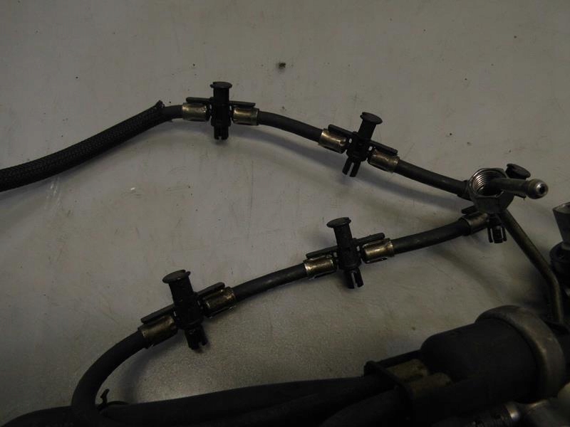 фото №4, Молдинг впрыскная шланг audi q7 4l 3.0 tdi