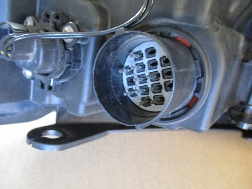 фото №10, Evoque 15-19 лампа правая hid би-ксенон eu