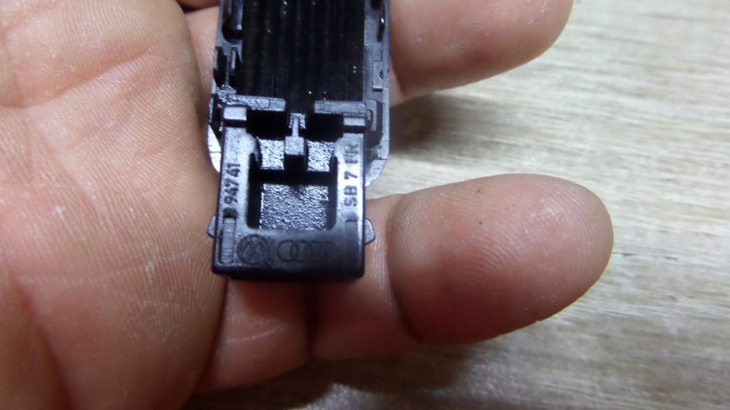 фото №4, Заглушка решітка радіатора ліхтарі audi a4 b5 094741