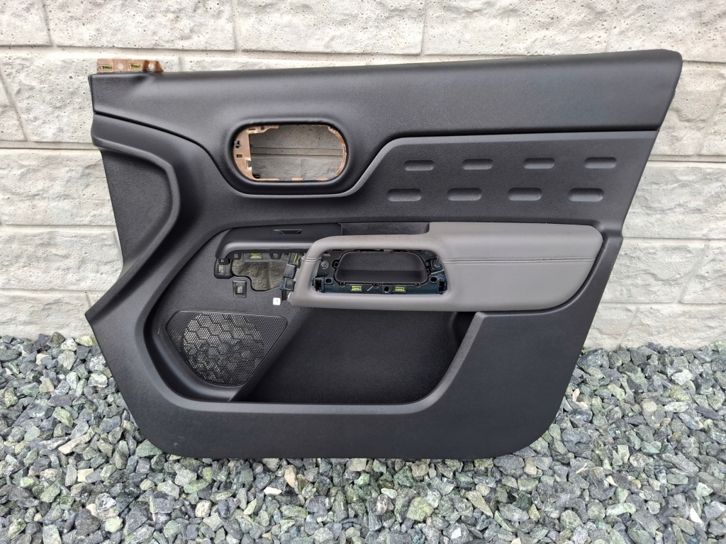 фото №1, Обшивка обивка дверь правый перед citroen c5 aircross #7246