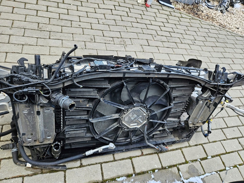 фото №9, Audi a6 c8 4k pas перед радиатор kompletny