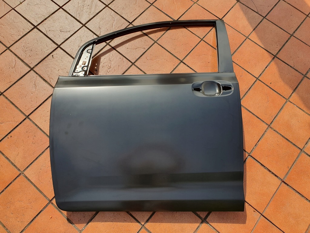 фото №11, Toyota sienna 2015-20 дверь передние левая