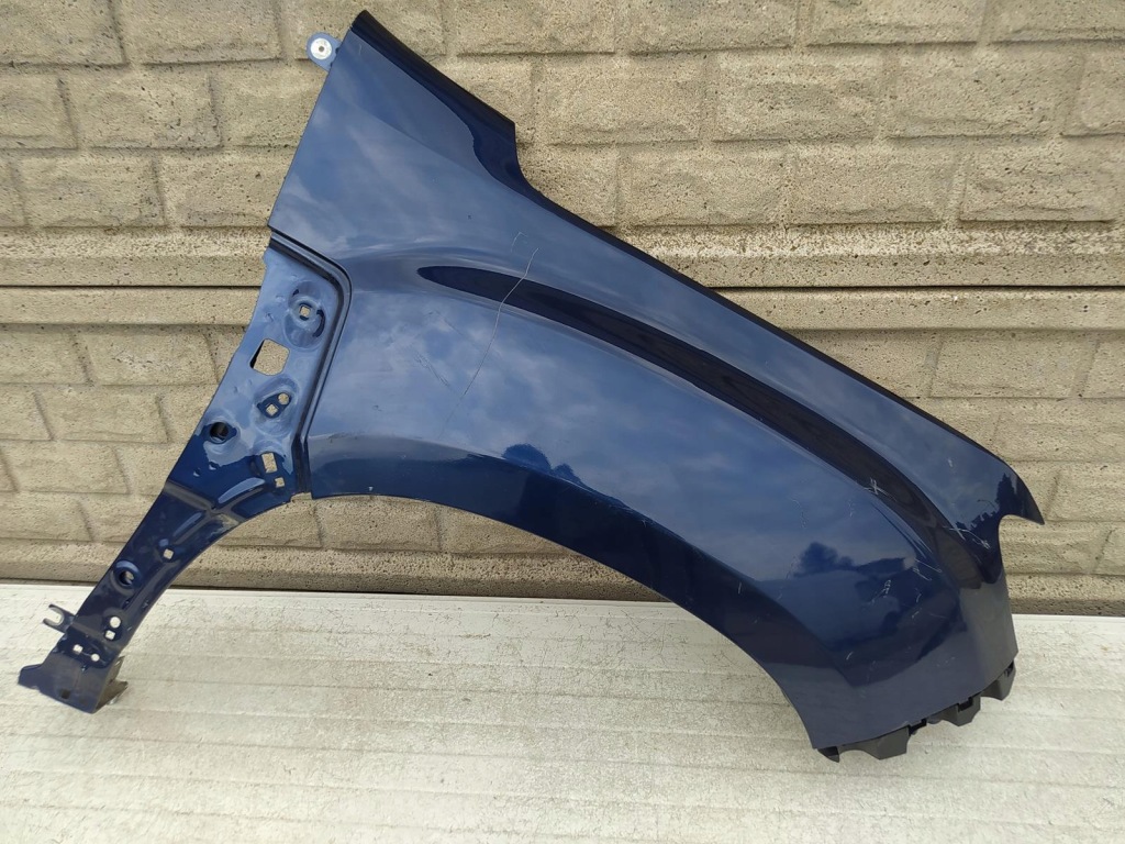 фото №1, Dacia duster ii 2 2017-2022 крила правий передній