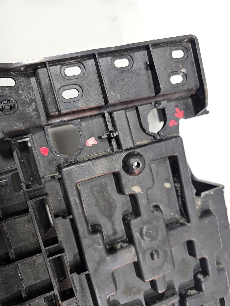 фото №8, Кронштейн основание корпус аккумулятор citroen c3 picasso #3724