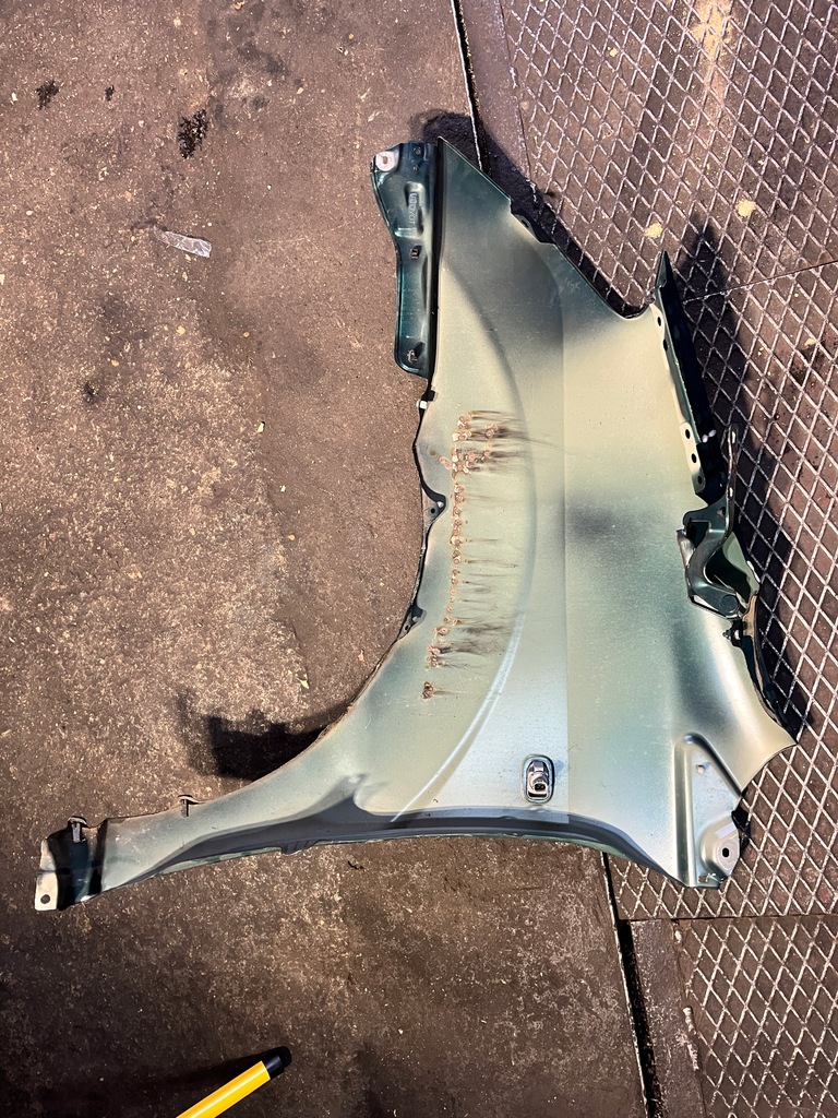 фото №6, 53 toyota corolla verso ii крила правий