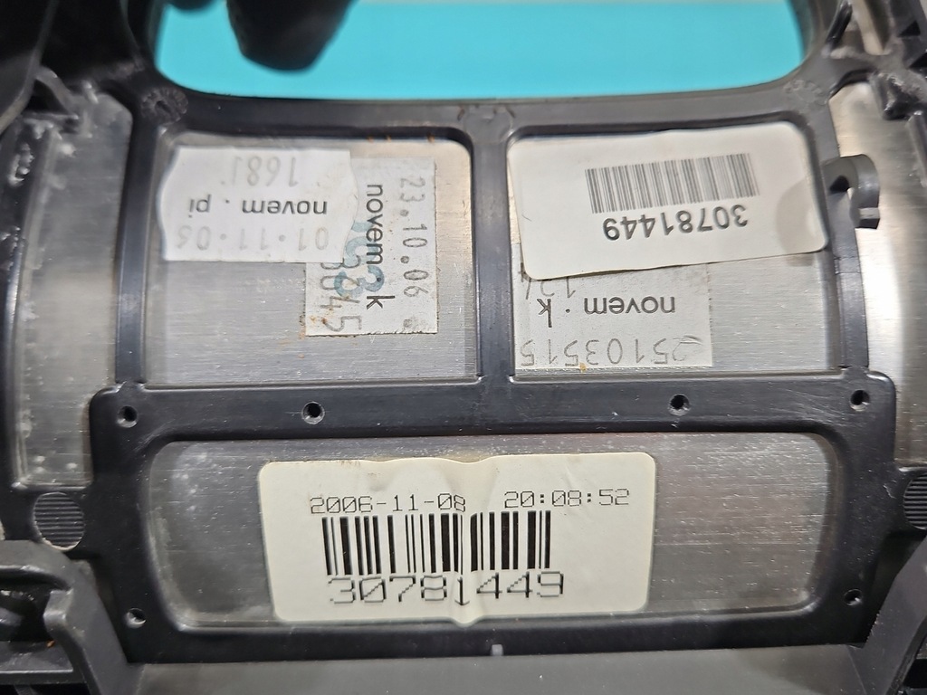 фото №9, Консоль панель обдув volvo s80 ii 30774366