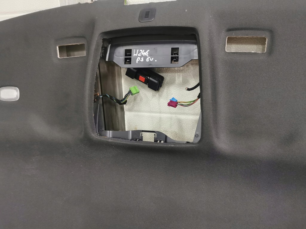 фото №8, Потолок czarna комплектная mercedes b-klasa w246