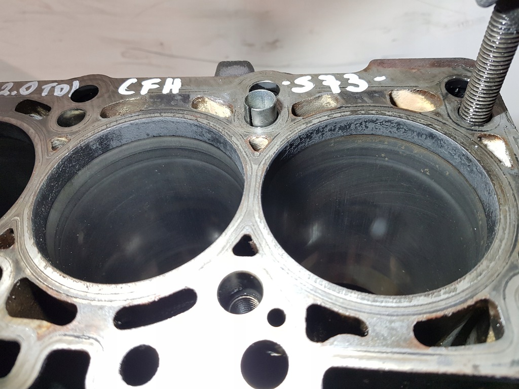 фото №8, Блок двигуна 03l021cg audi seat vw skoda 2.0 tdi cfh