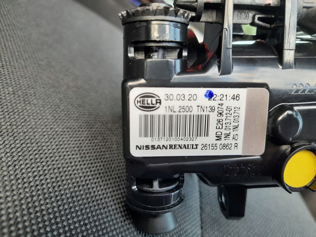 фото №1, Renault clio v противотуманная фара full led. правый