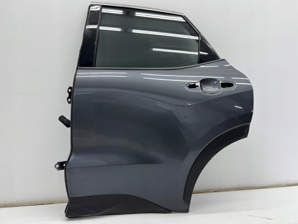 Купить Lexus lbx 2024- дверь задняя левое задняя стекло 1l1