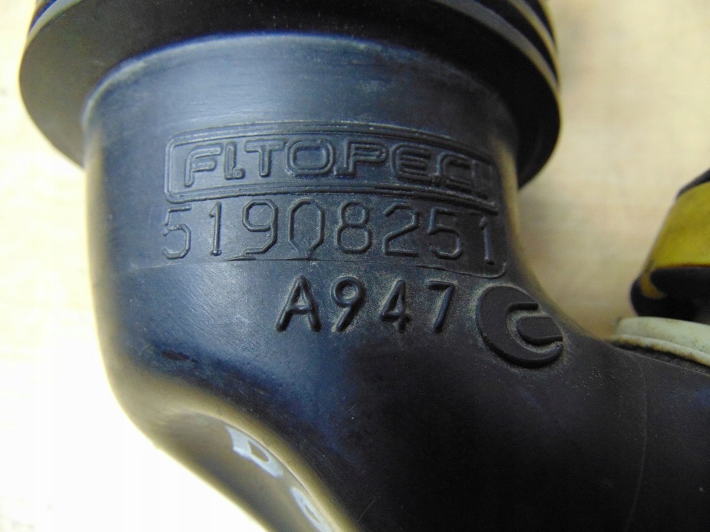 фото №9, Труба повітрозабірник повітря opel combo d fiat doblo ii 51908251