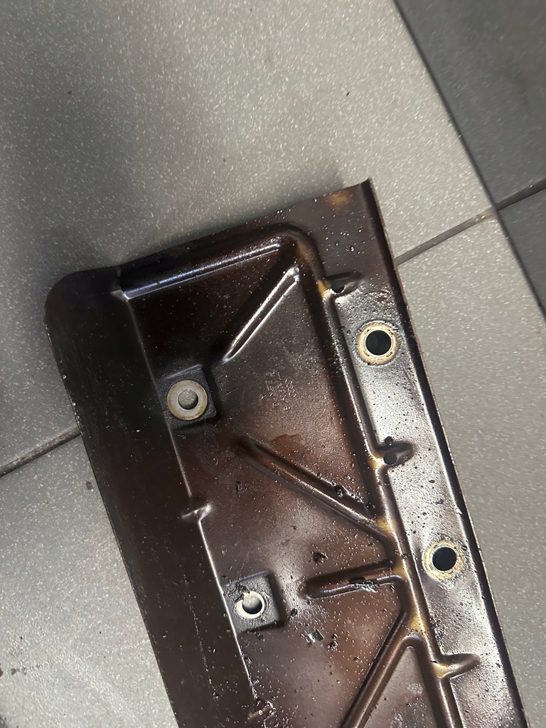 фото №6, Захист перегородка картера масляний audi s6 c5 4.2 ank 077103097b