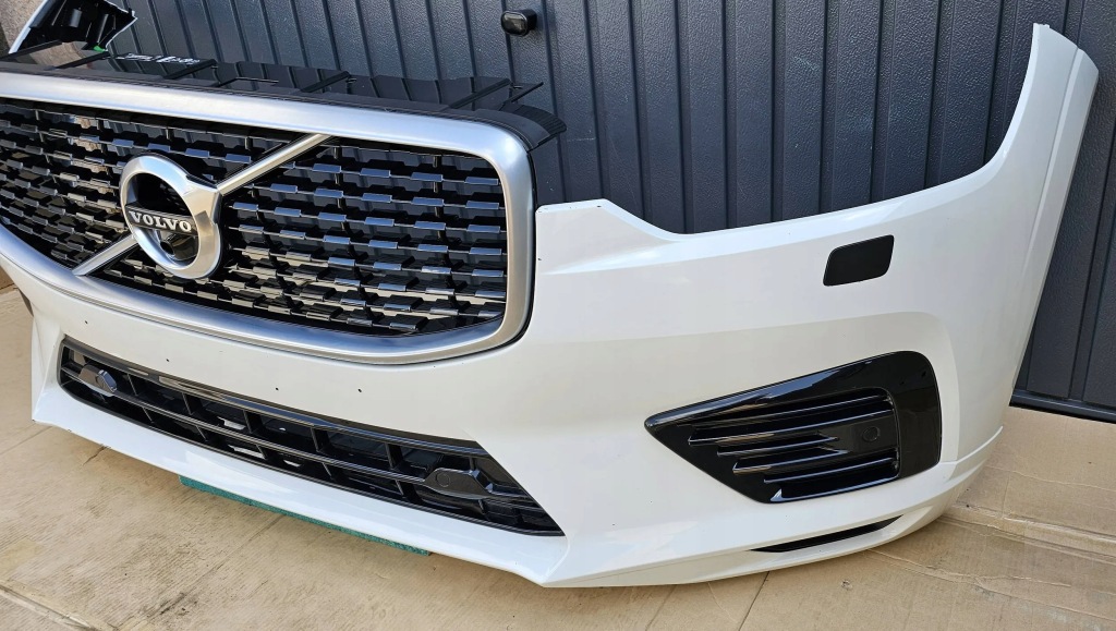 фото №3, Volvo xc60 ii r-design бампер перед hybrid t8