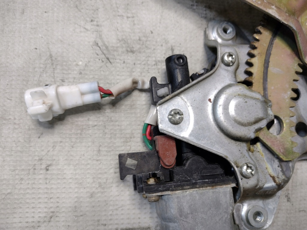 фото №10, Подъемник стекло левый задняя оригинальный номер 8571042020 toyota rav4 i 1