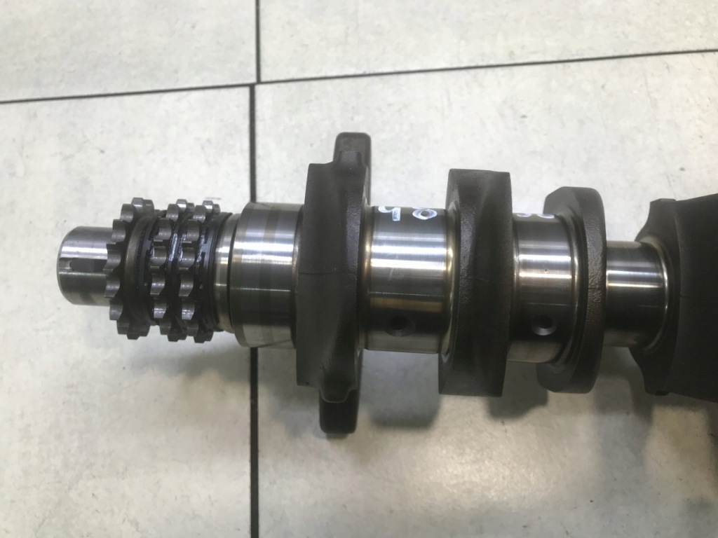 Wał колінчастий mercedes w202 1.8 16v в Україні