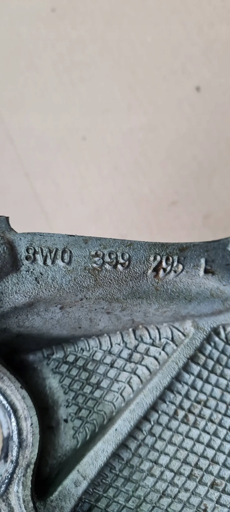 фото №7, A4 b9 8w кронштейн кронштейн кронштейн подрамник левая левый перед 8w0399295e a5 8w