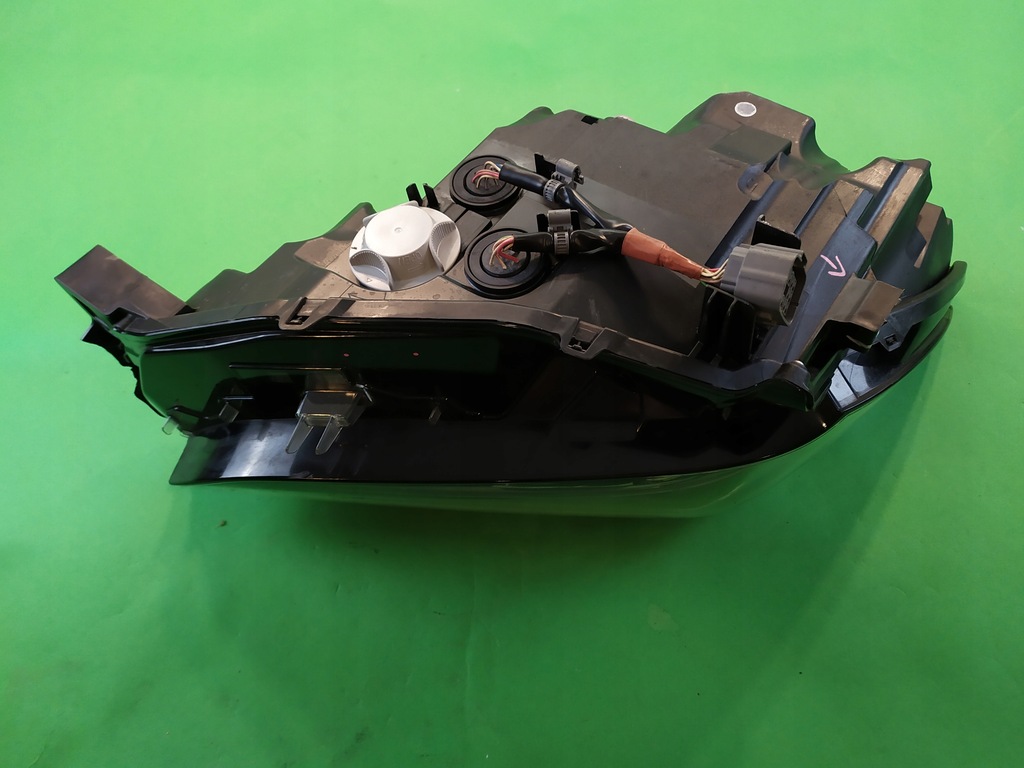 фото №14, Лампа перед права mazda 6 18-