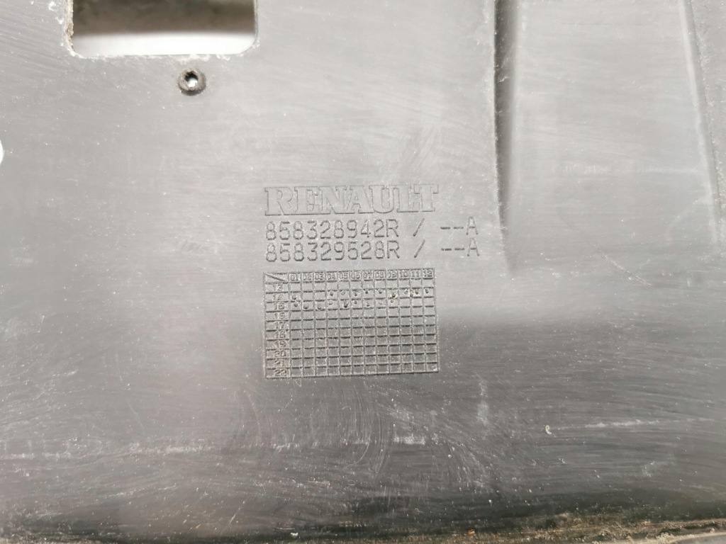 фото №10, Решітка бампера задня renault twingo iii 14-